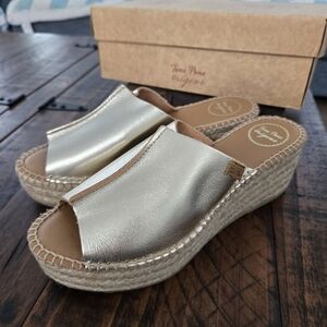 Toni Pons Metallic Gold Espadrille Wedge Slide